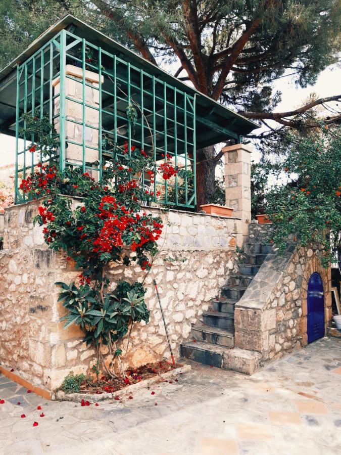 Veneto'S Garden Apartment Kardhamili Bagian luar foto