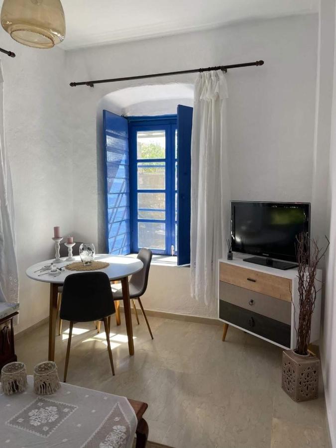 Veneto'S Garden Apartment Kardhamili Bagian luar foto