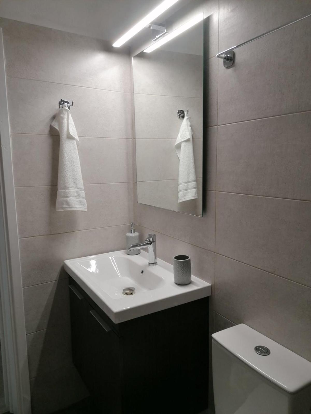 Veneto'S Garden Apartment Kardhamili Bagian luar foto